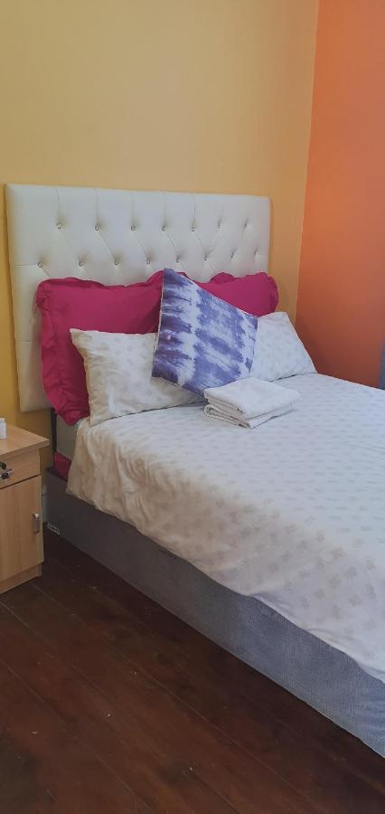 Helpful Lodge Cape Town Bagian luar foto
