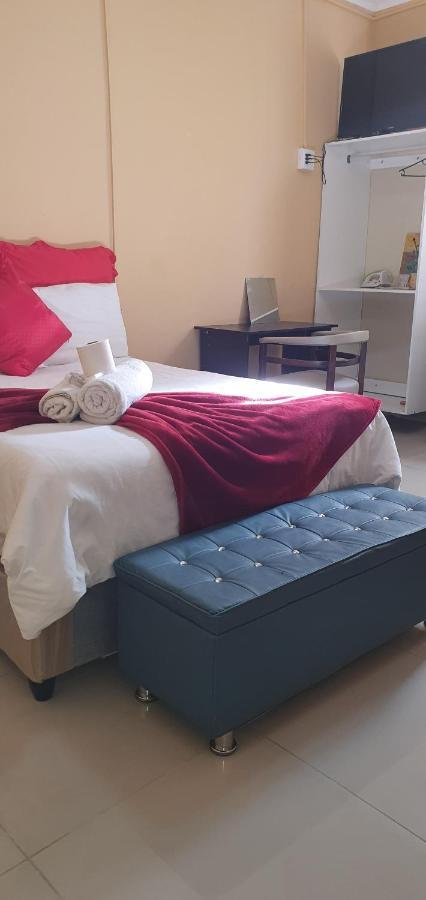 Helpful Lodge Cape Town Bagian luar foto