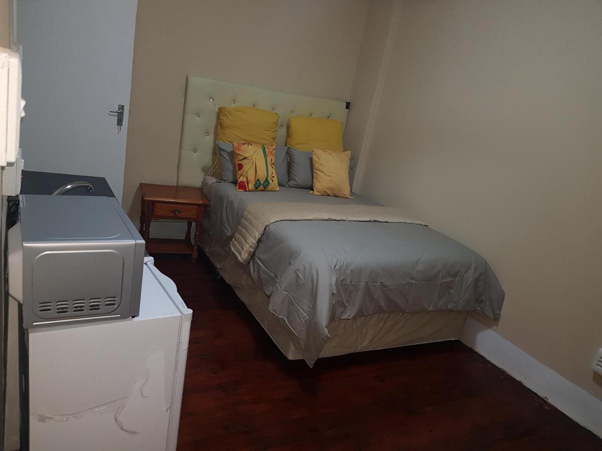 Helpful Lodge Cape Town Bagian luar foto