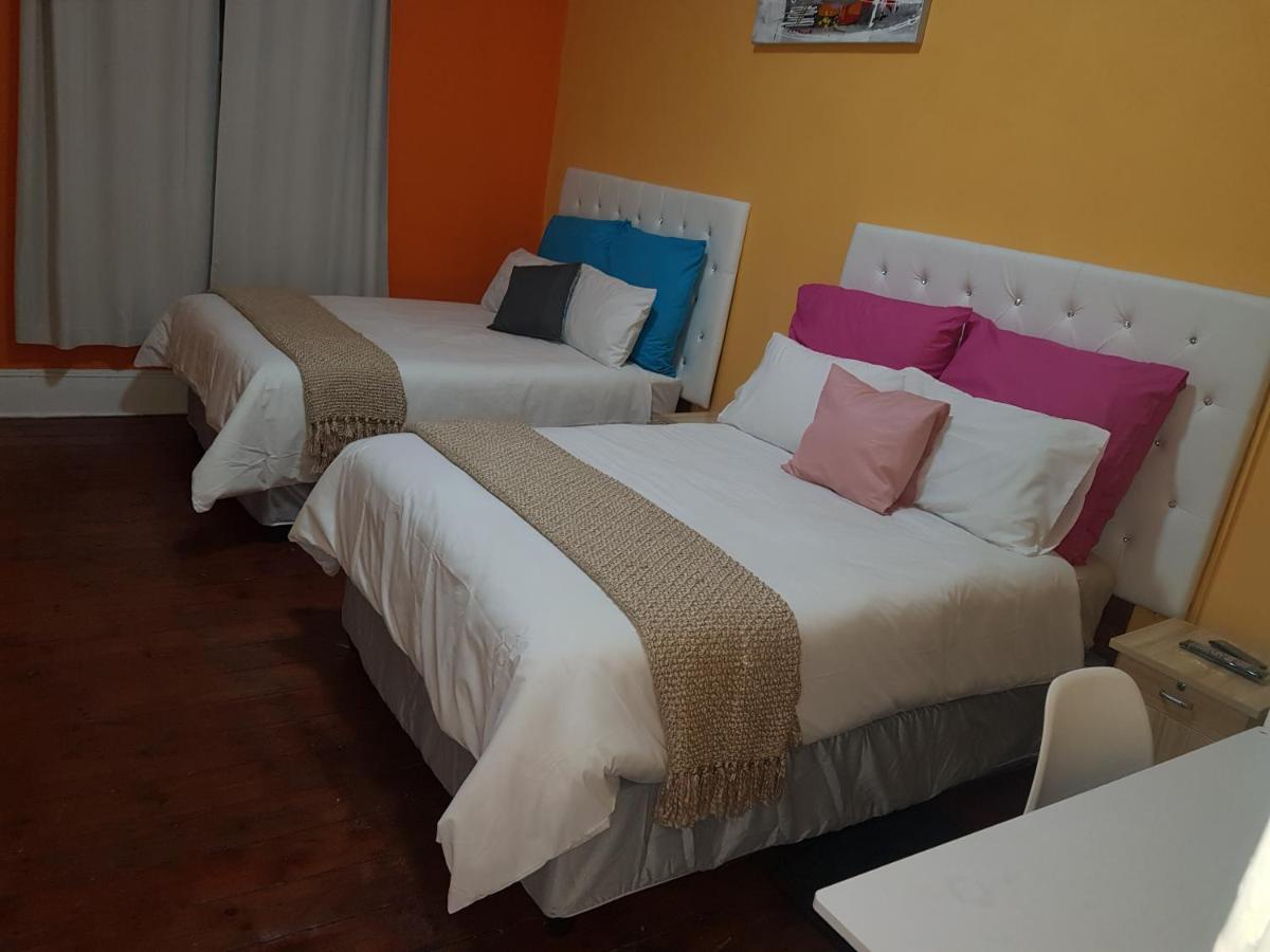 Helpful Lodge Cape Town Bagian luar foto